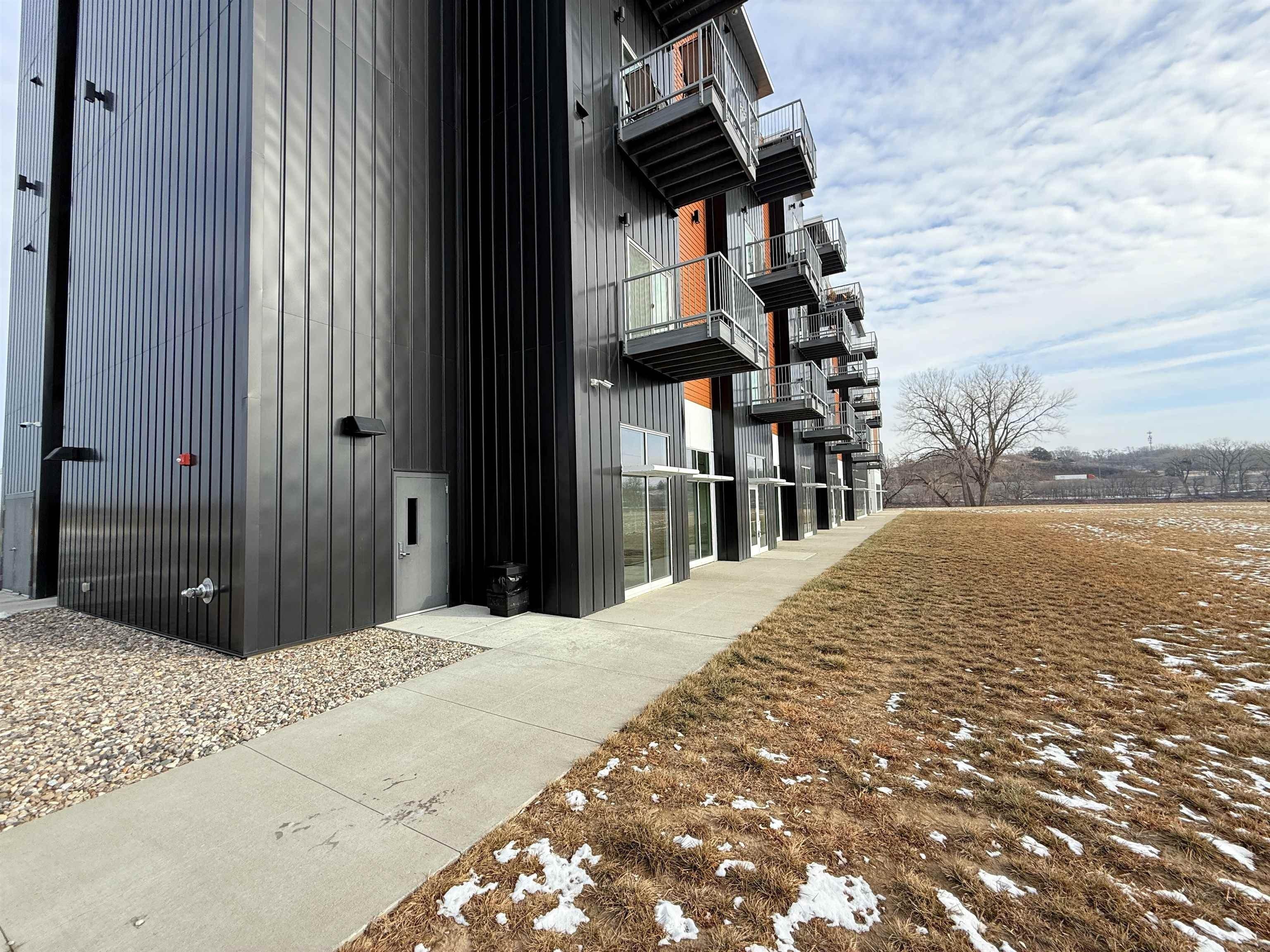 Property Image for 2800 Flatwater Dr