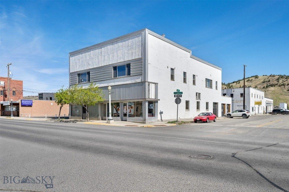 Property Image for 124 E Commercial Avenue