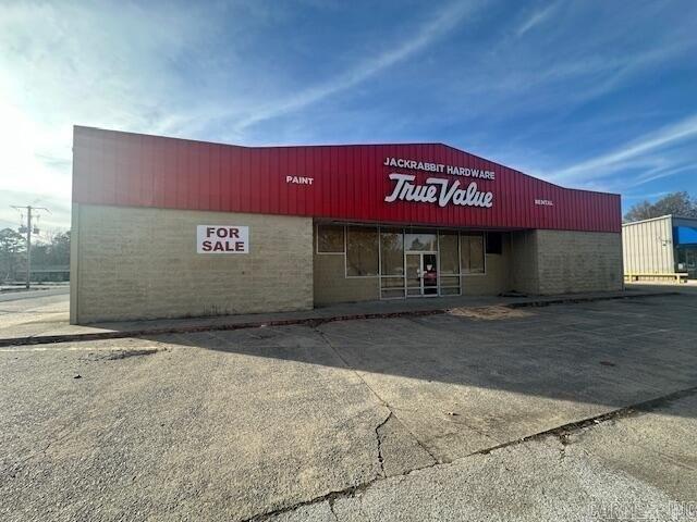 Property Image for 604 N Center Street