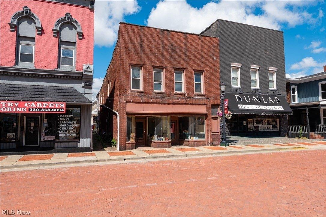 Property Image for 212 N Market Street