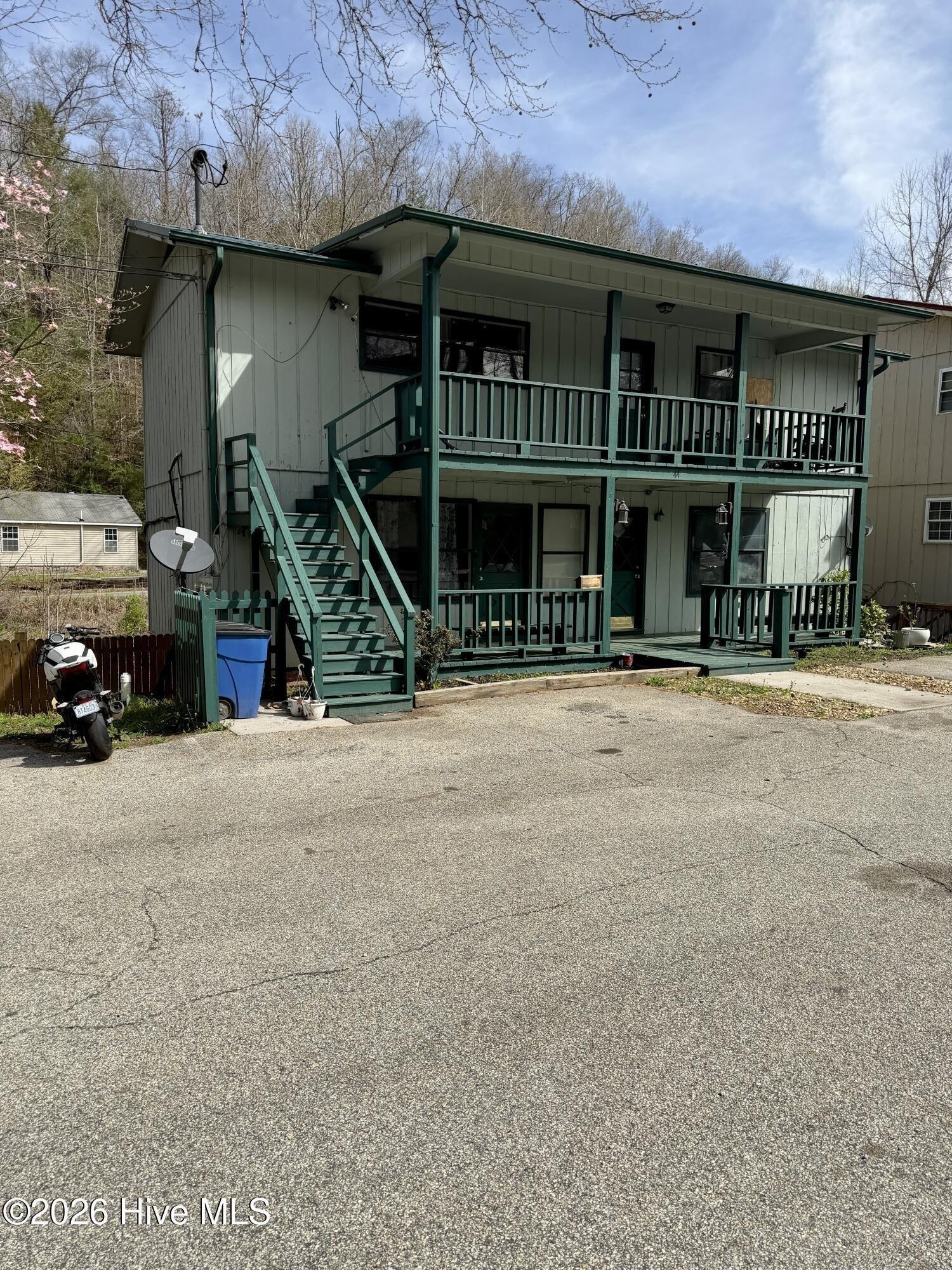 Property Image for 44 Tapoco Road