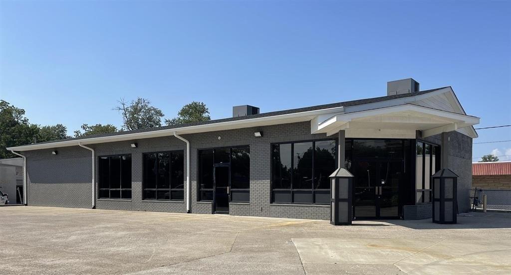 Property Image for 2101 W. Parrish Ave.