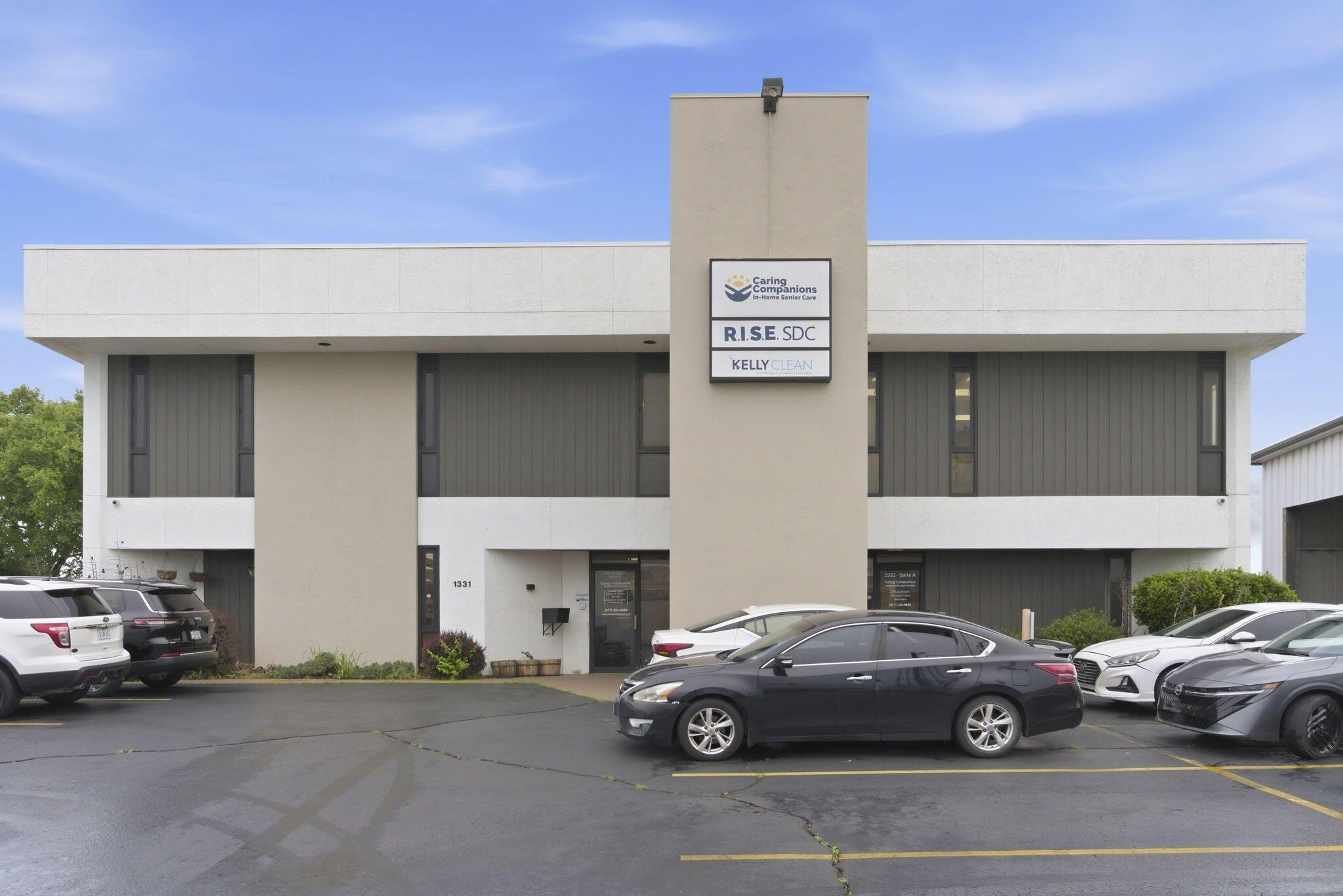 Property Image for 1331 N Stewart Avenue
