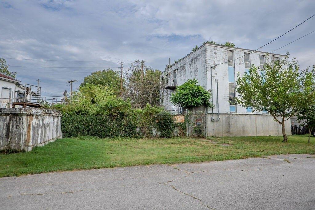 Property Image for 429 Edgewater Drive