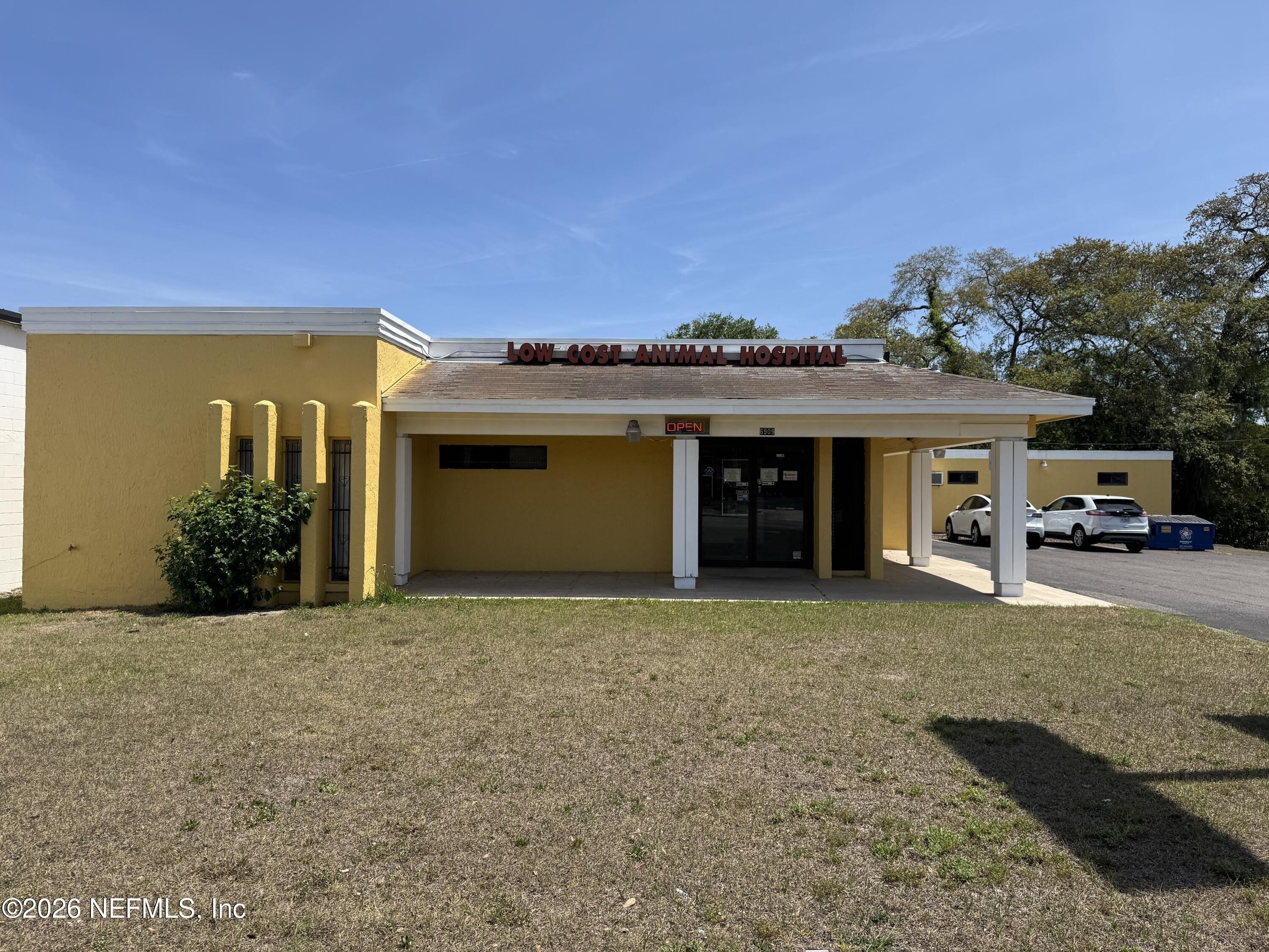 Property Image for 6909 NORWOOD Avenue