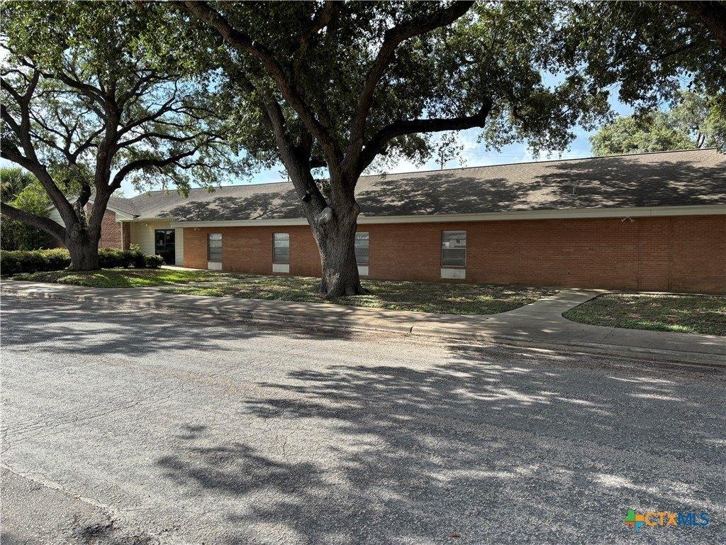 Property Image for 609 E Locust Avenue