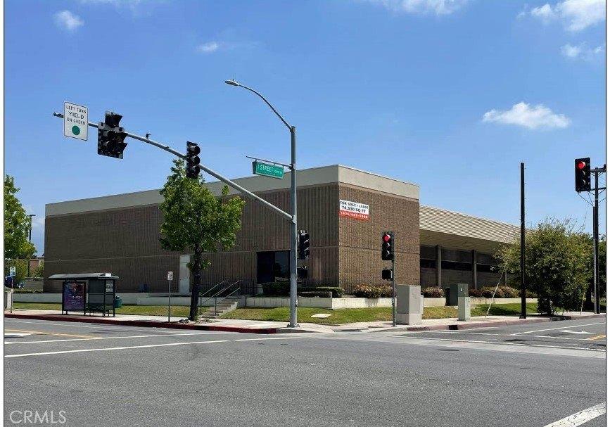 Property Image for 910 N Mountain Avenue