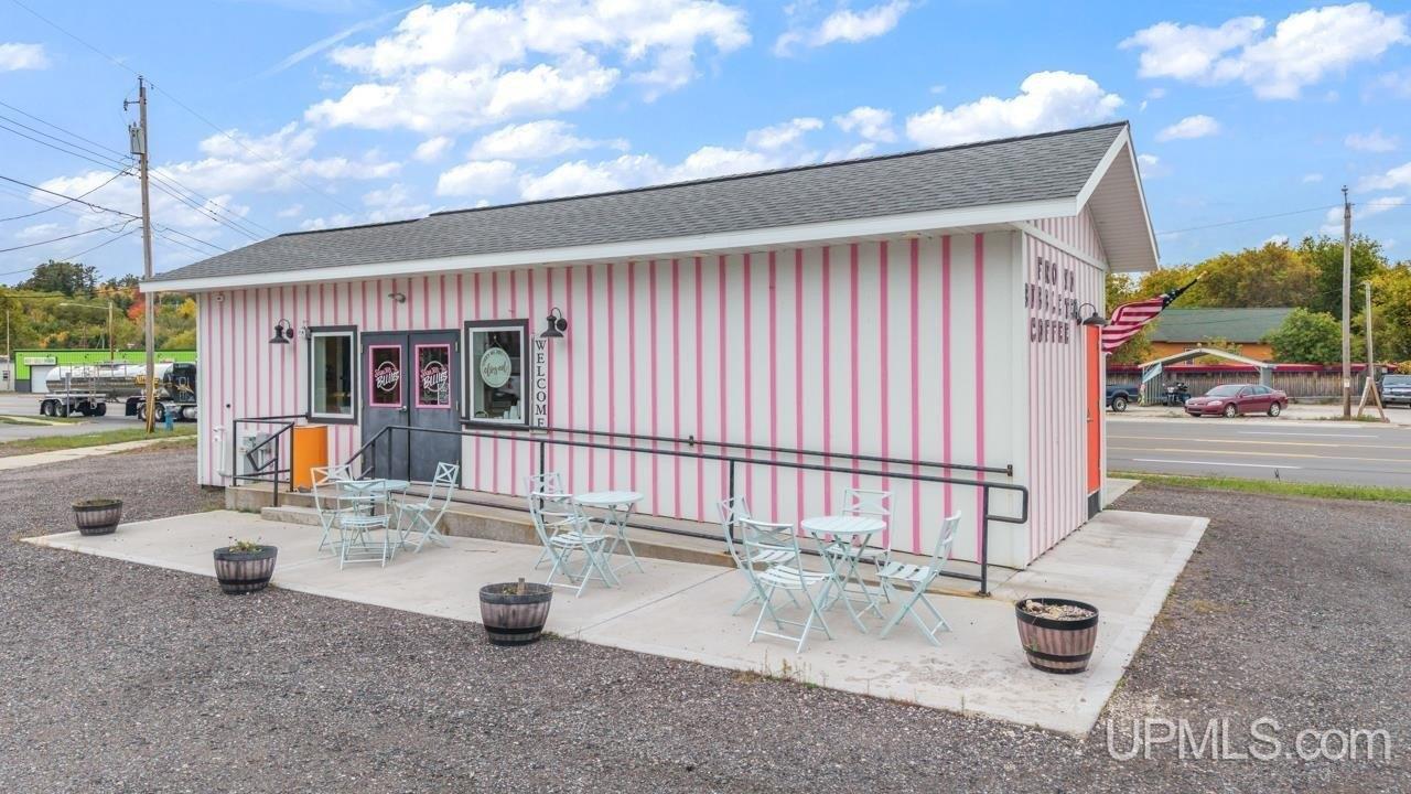 Property Image for 406 E Grand Boulevard