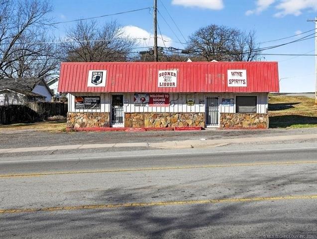 Property Image for 100 W 1st