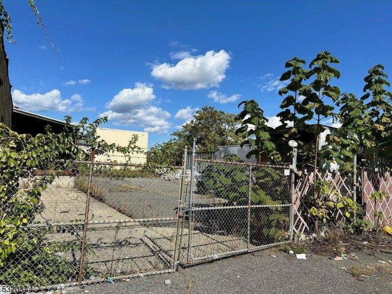 Property Image for 21 Florida Ave