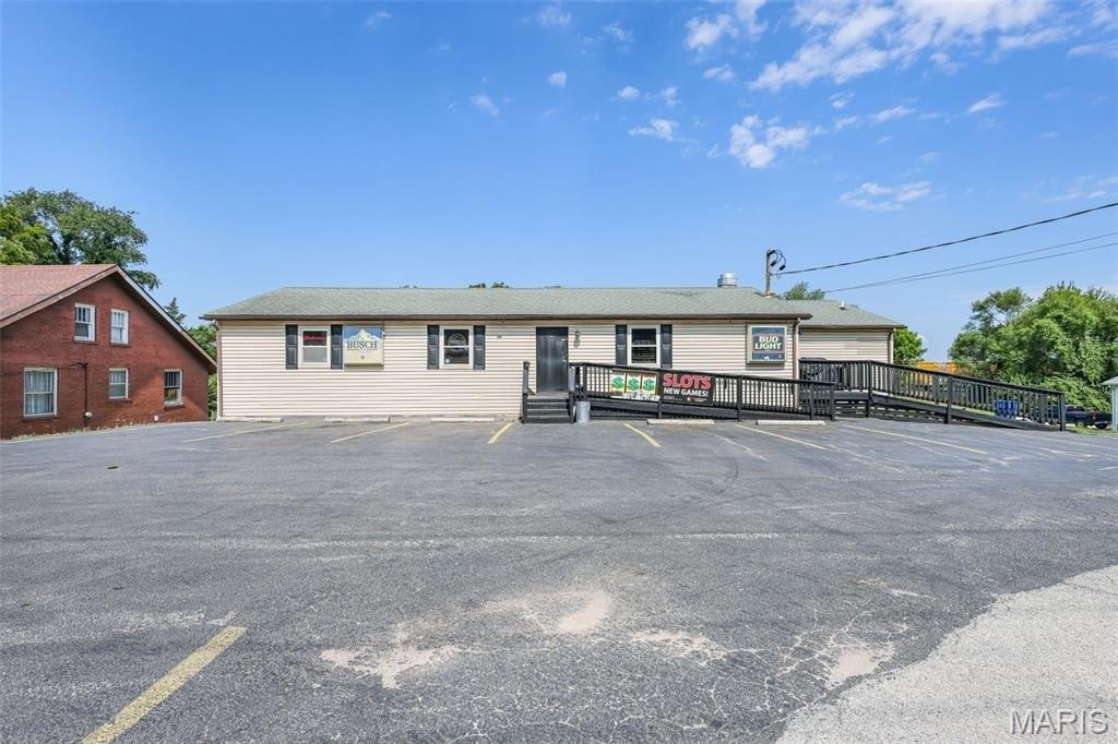 Property Image for 519 N Main Street