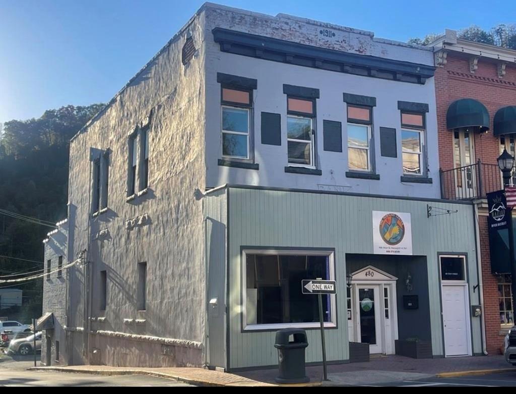 Property Image for 482 Main Street