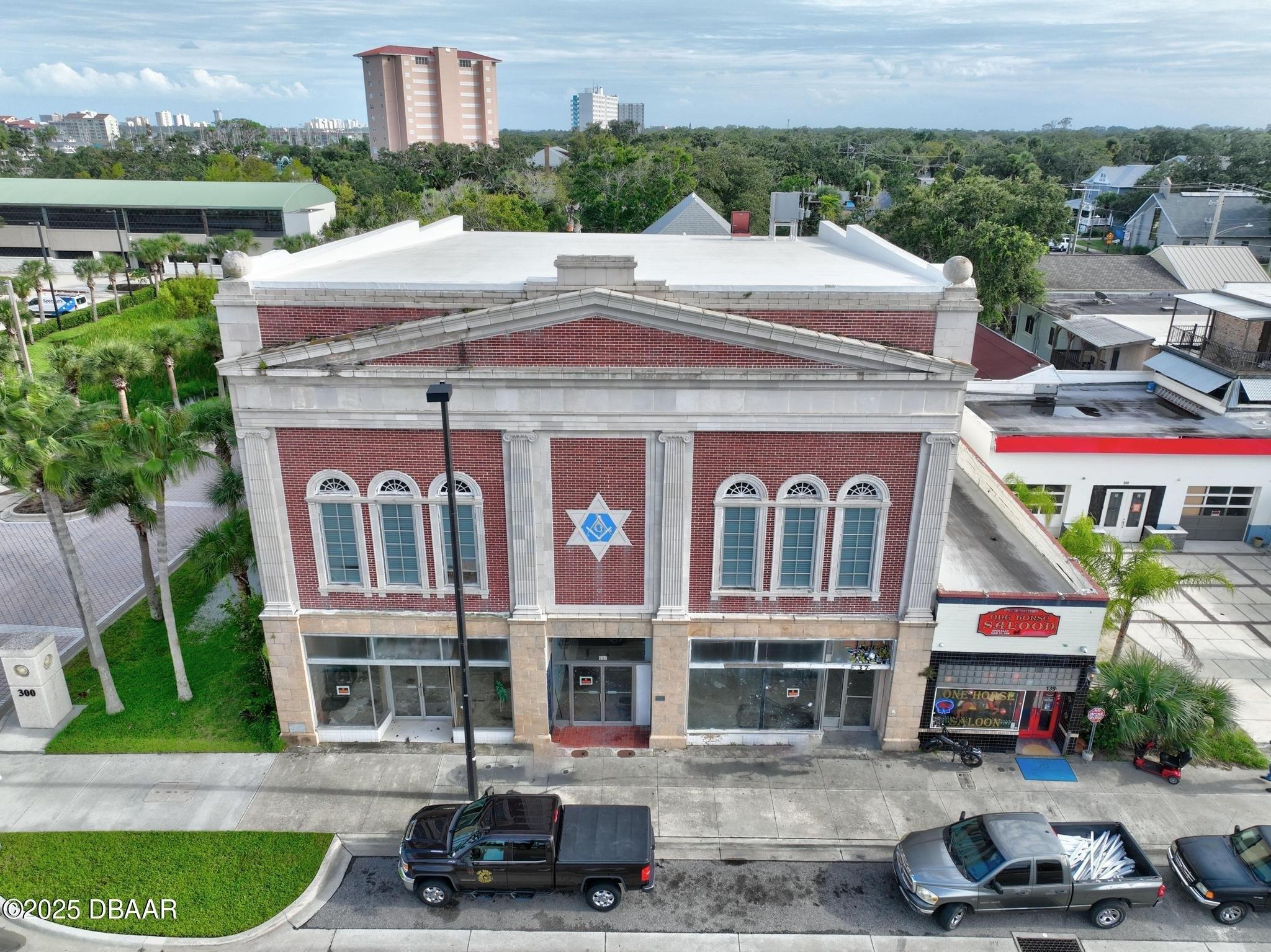 Property Image for 135 Orange Avenue