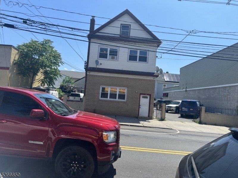 Property Image for 558 S Broad St