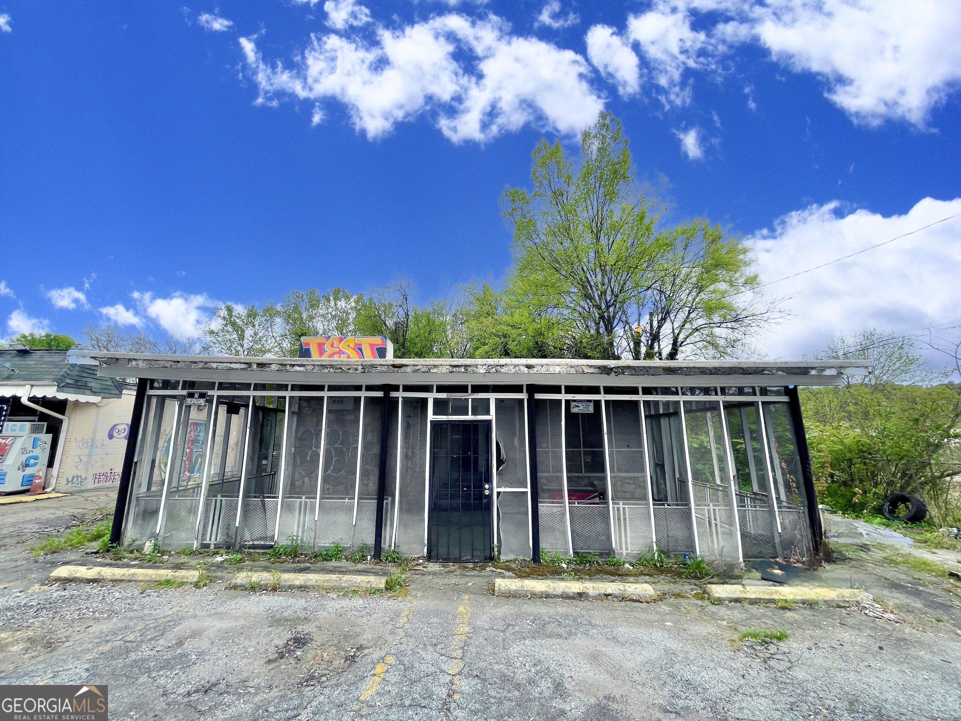 Property Image for 1615 Memorial Drive SE