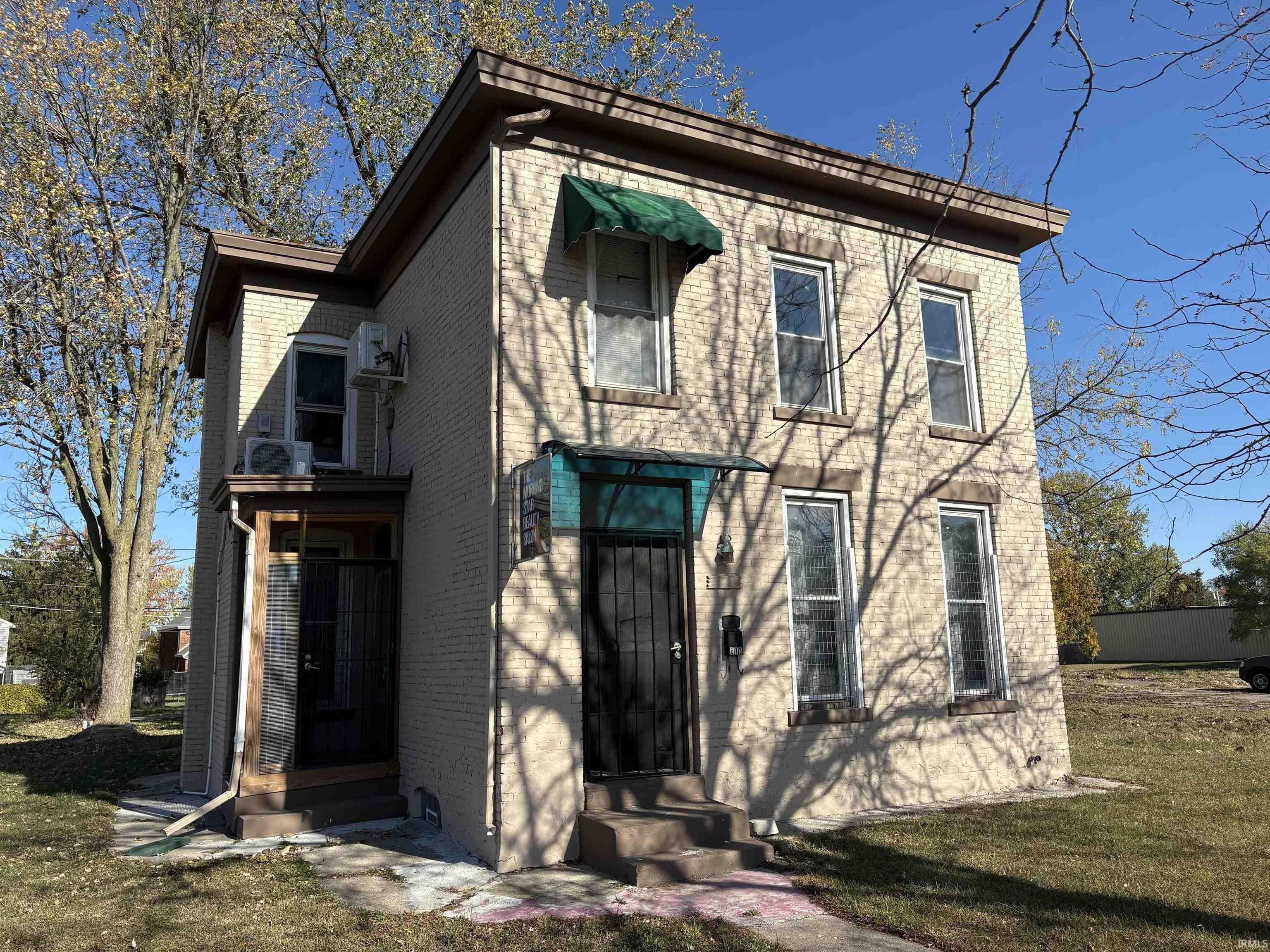 Property Image for 613 E Lewis Street