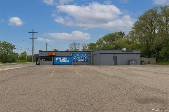 Property Image for 701 Orchard Lake Road