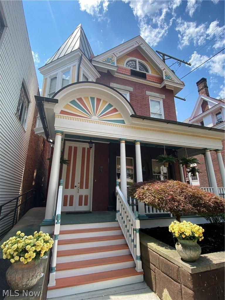 Property Image for 122 W 5th Street