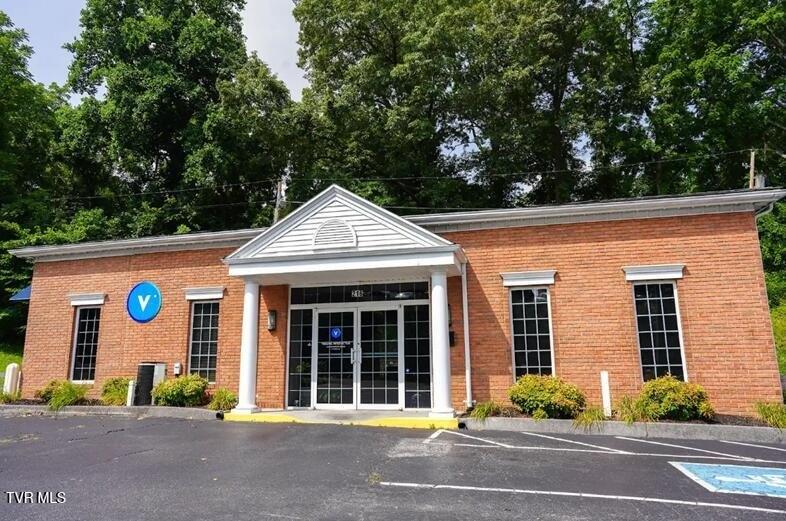 Property Image for 216 W Ravine Road