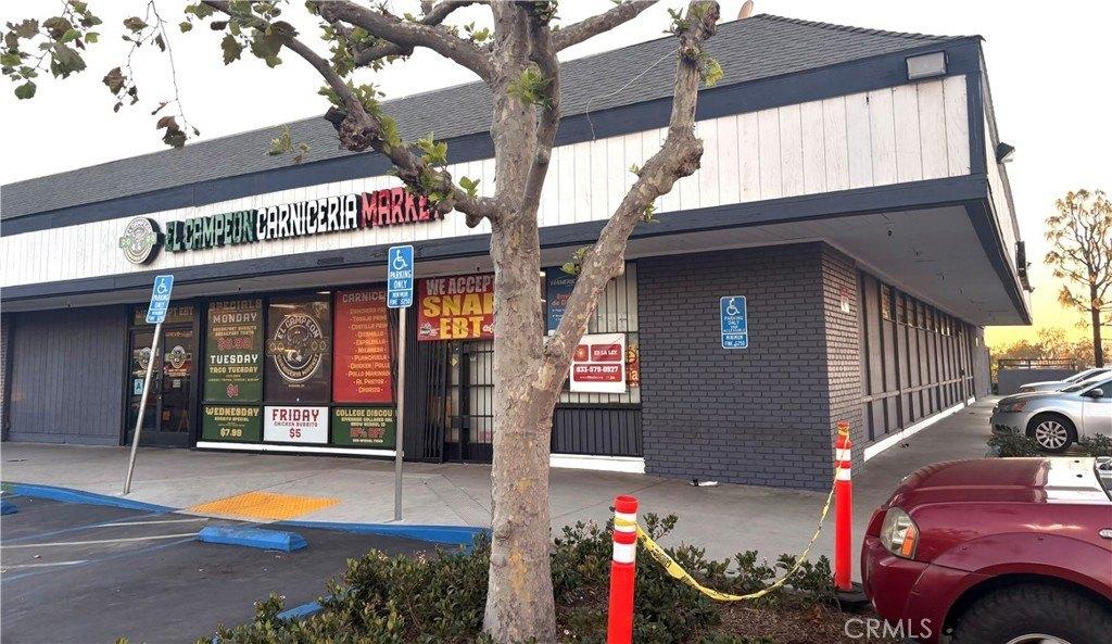 Property Image for 3375 lowa Ave