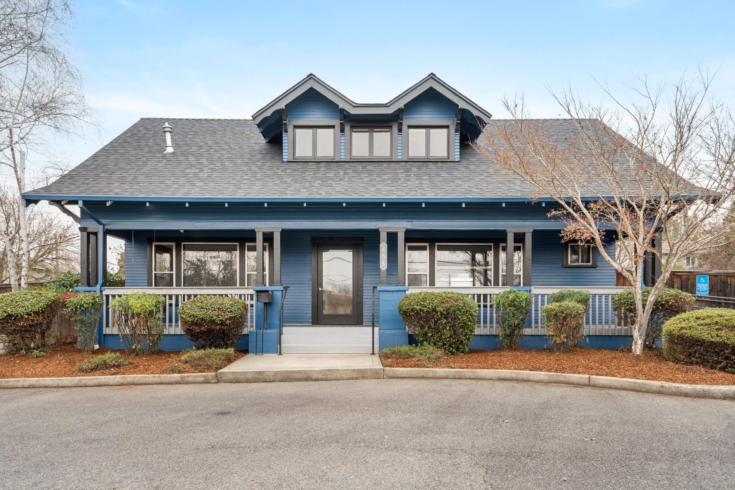 Property Image for 858 NE A Street