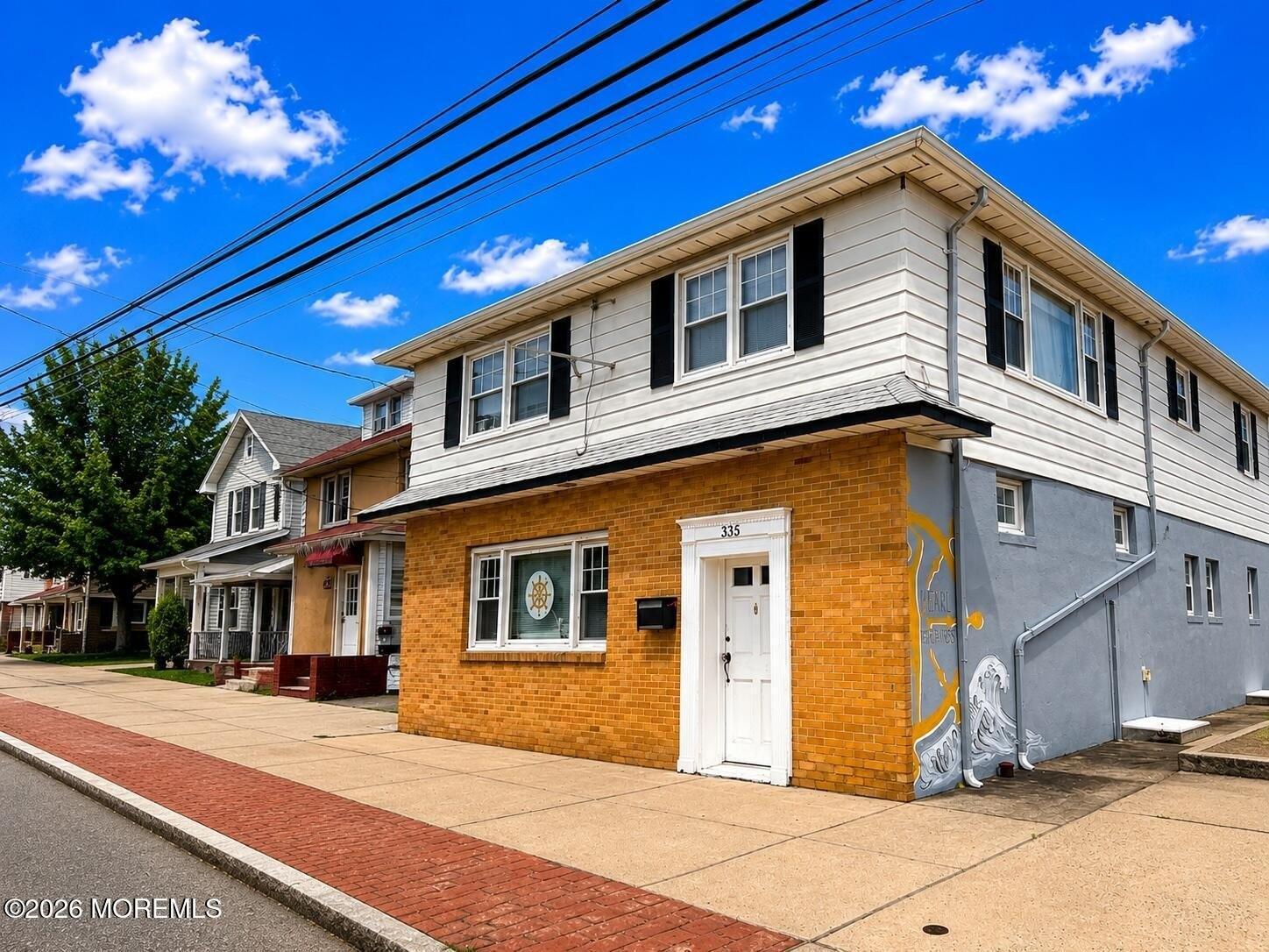 Property Image for 335 Maple Place