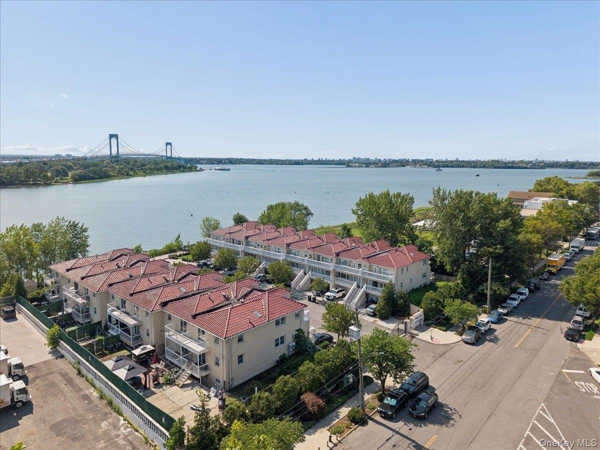 Property Image for 290 Zerega Avenue