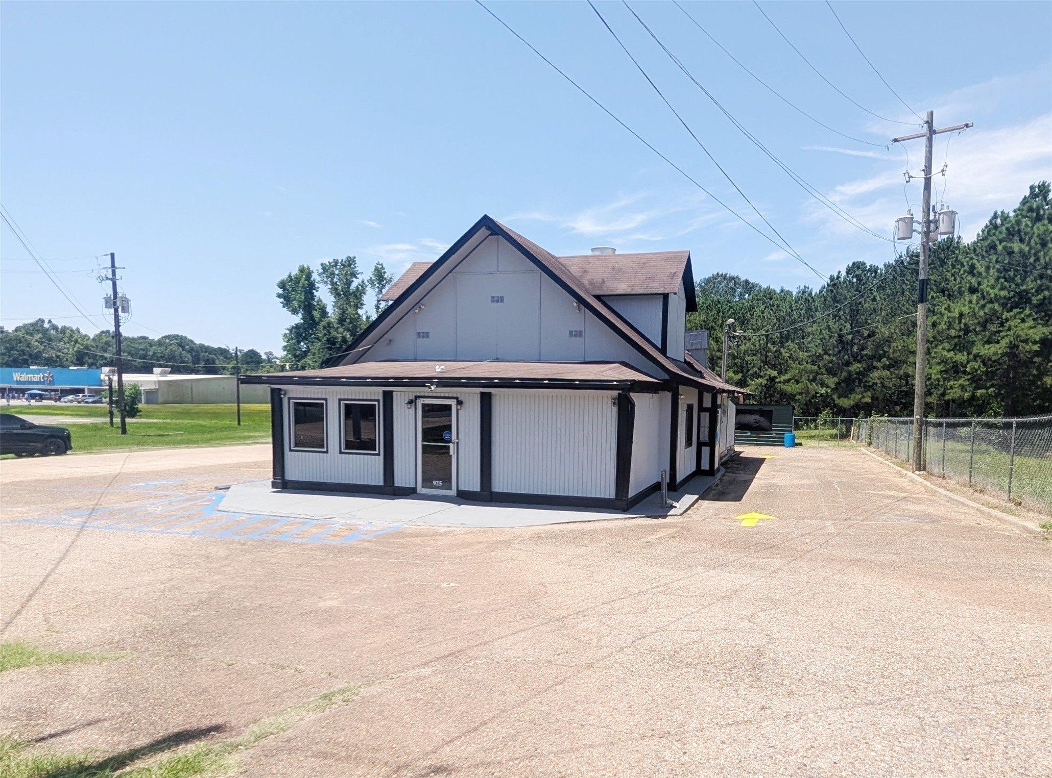 Property Image for 925 S Pine Street
