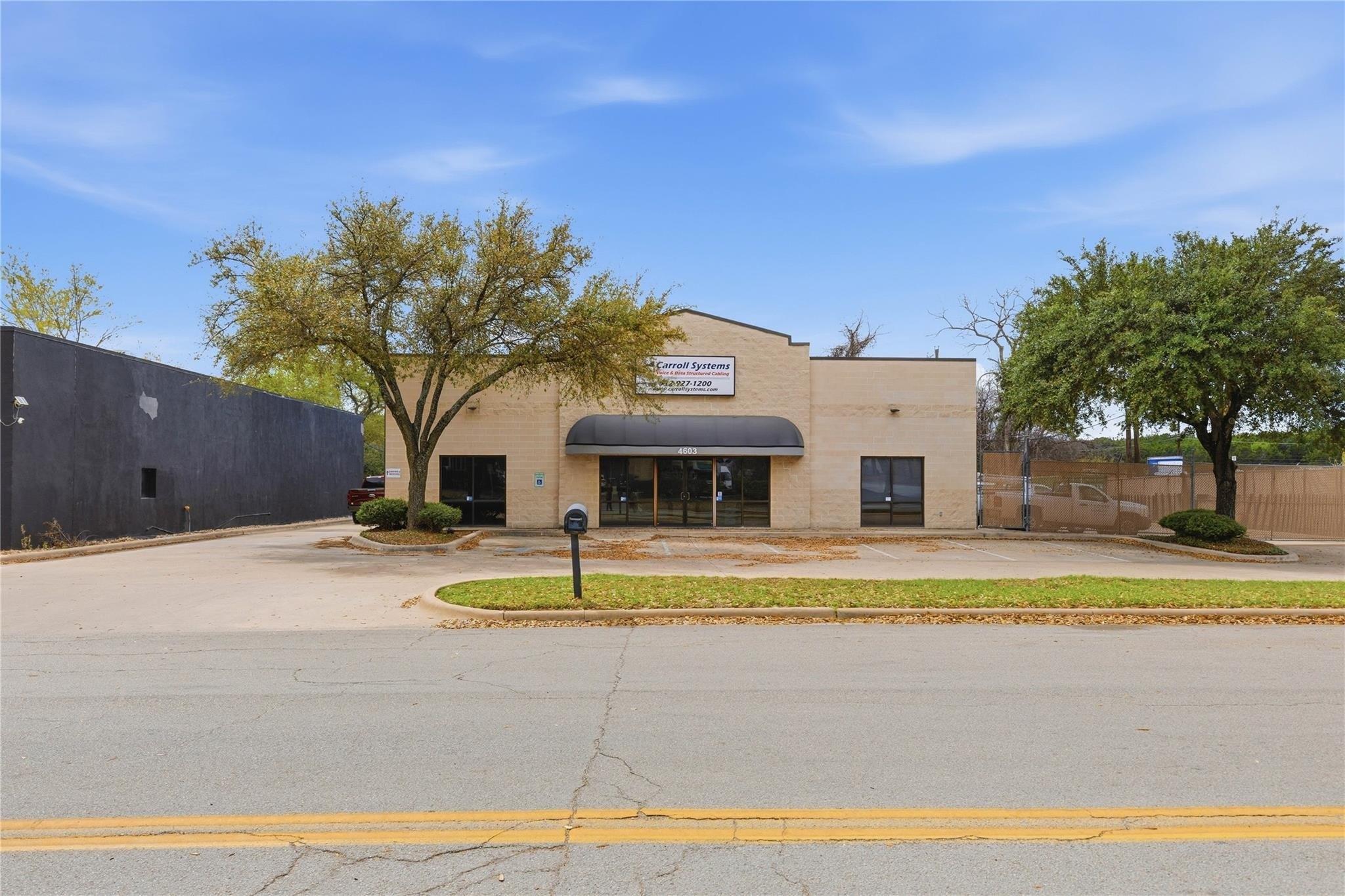 Property Image for 4603 Commercial Park Dr