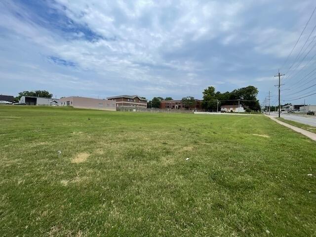 Property Image for 835 N Campbell Avenue