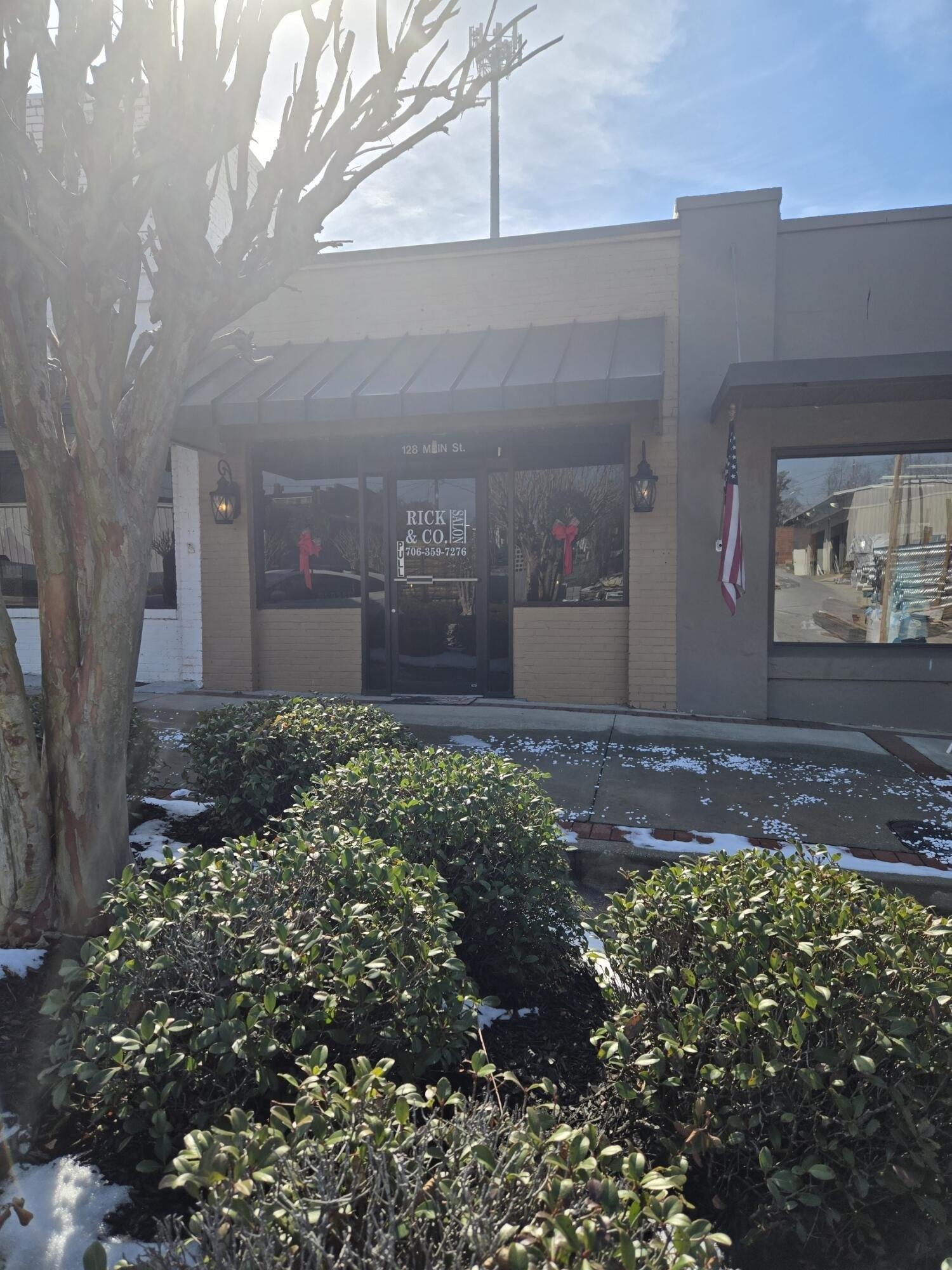 Property Image for 118 Main Street