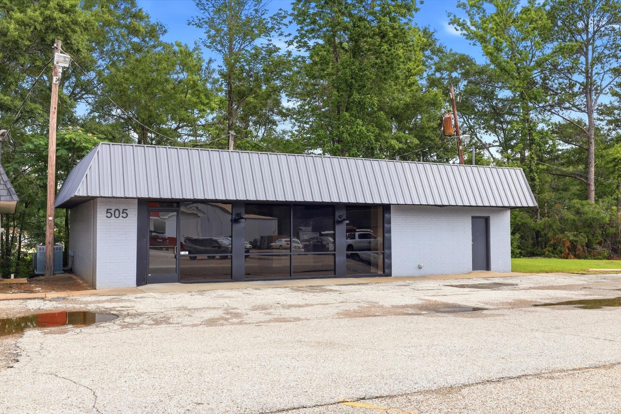 Property Image for 505 US Highway 271 S