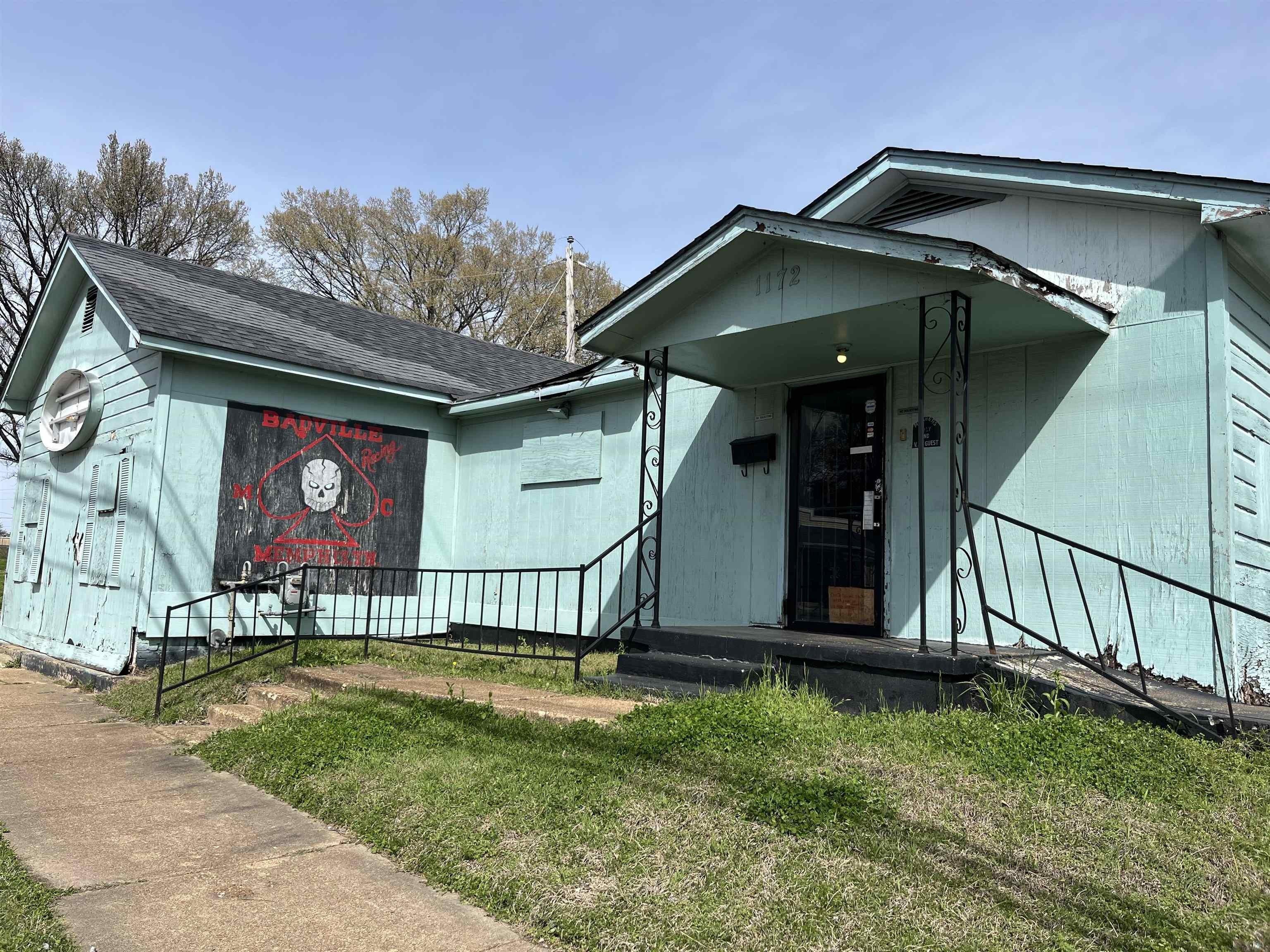 Property Image for 1172 N Hollywood
