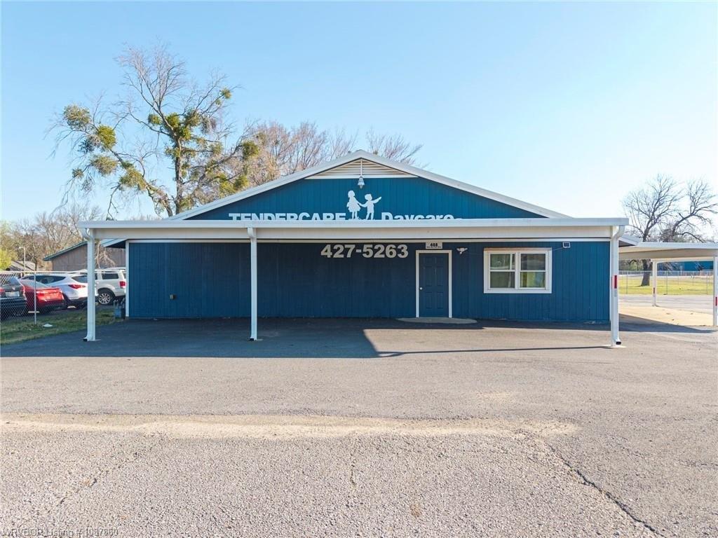 Property Image for 408 W Ray Fine BLVD