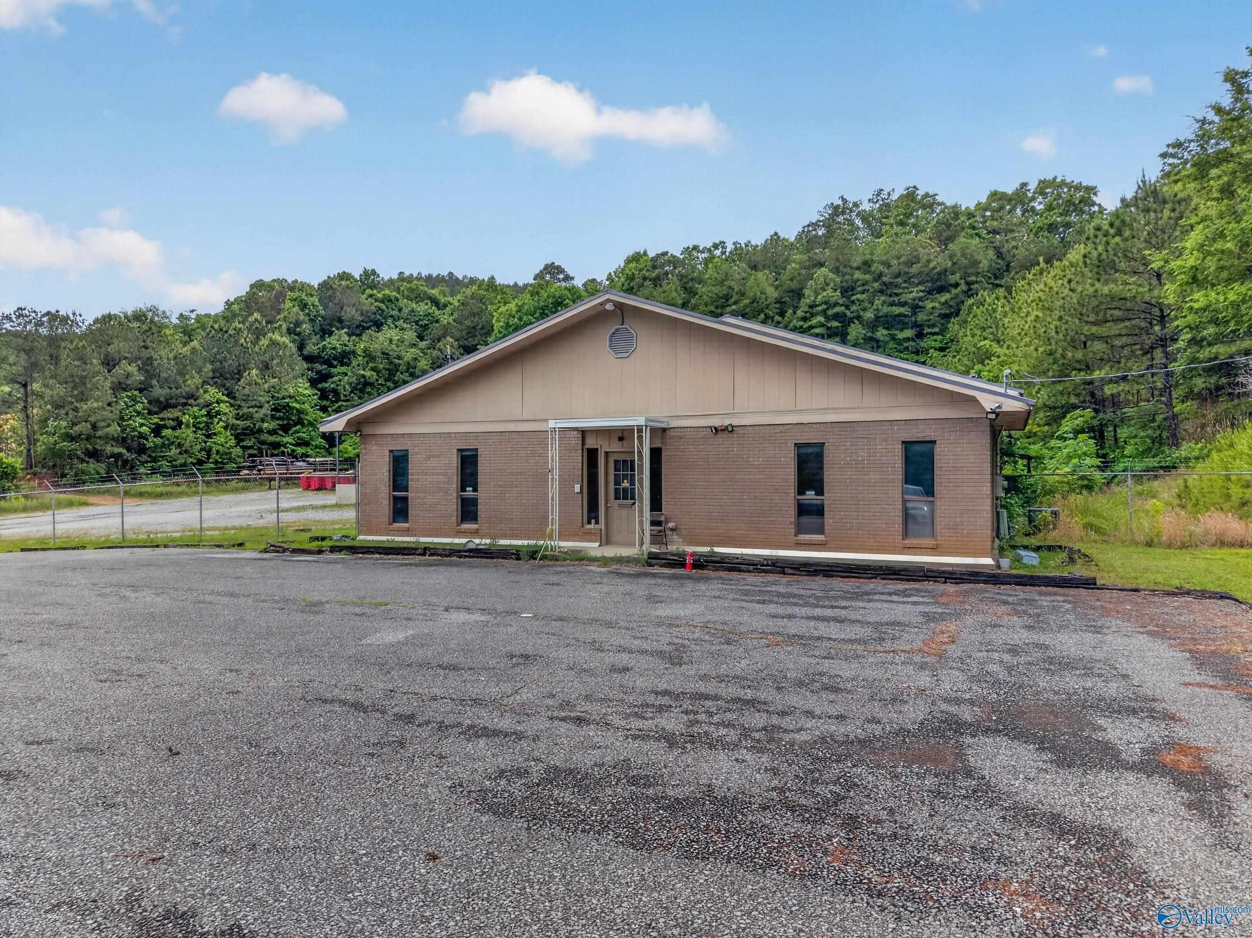 Property Image for 1308 Highway 431 S