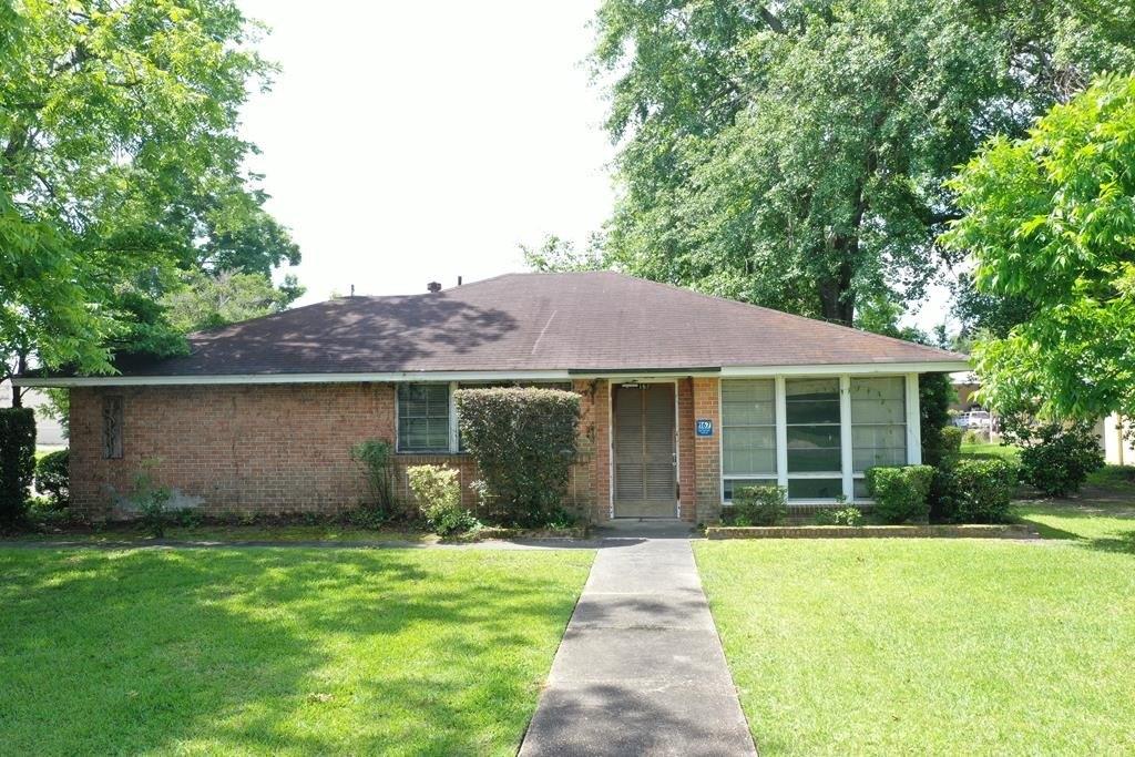 Property Image for 167 Hand Ave.