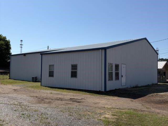 Property Image for 812 S Commerce St.