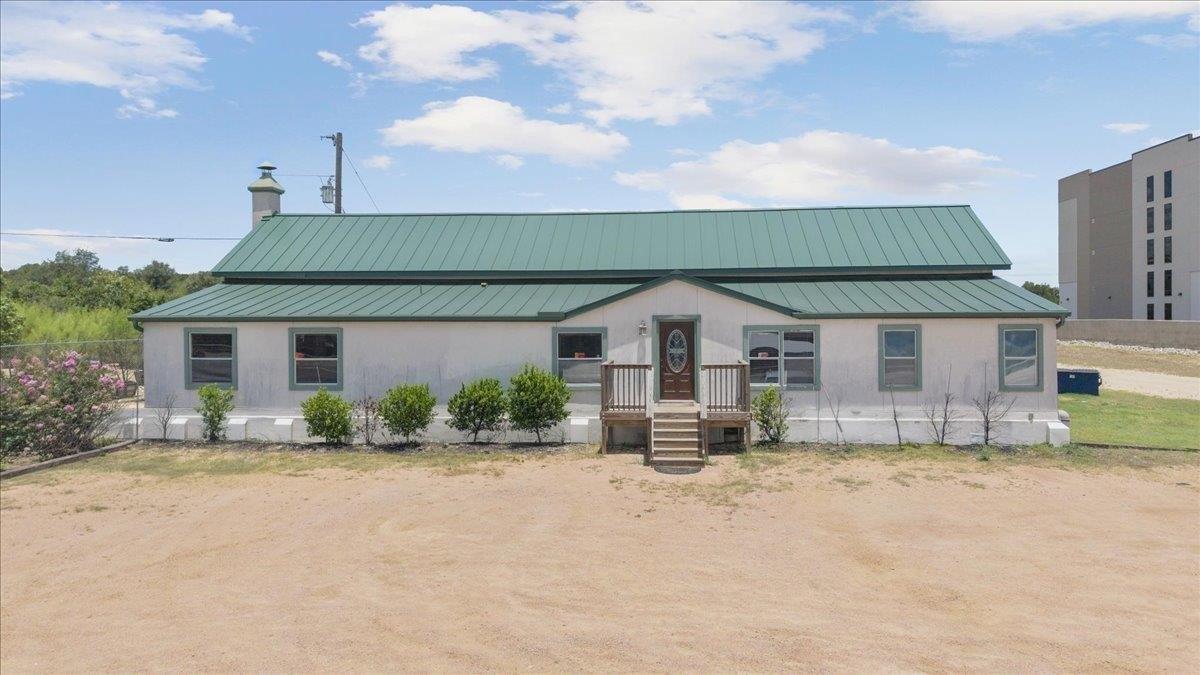 Property Image for 3975 E Us-290 A