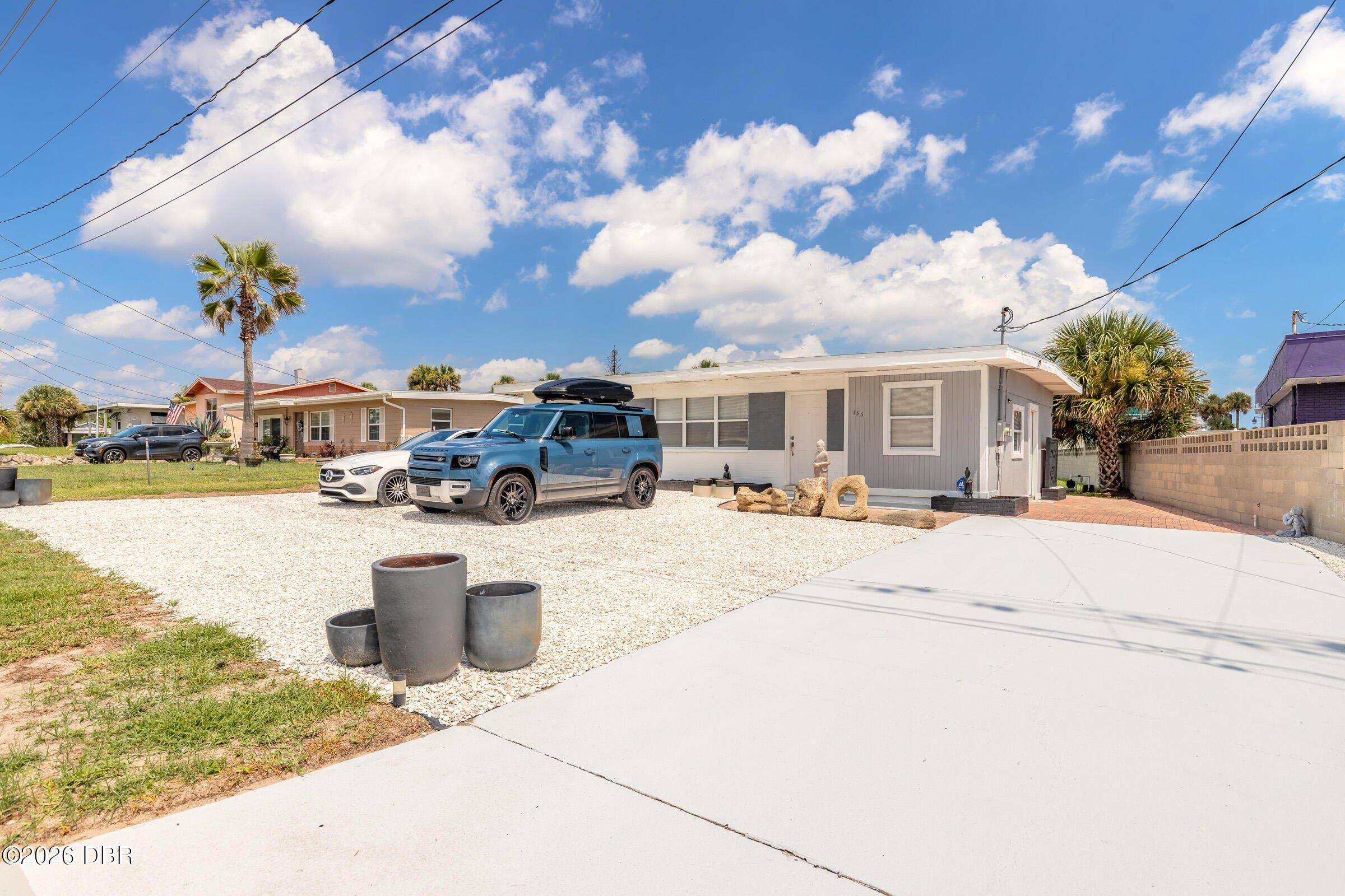 Property Image for 133 Bridgeport Road