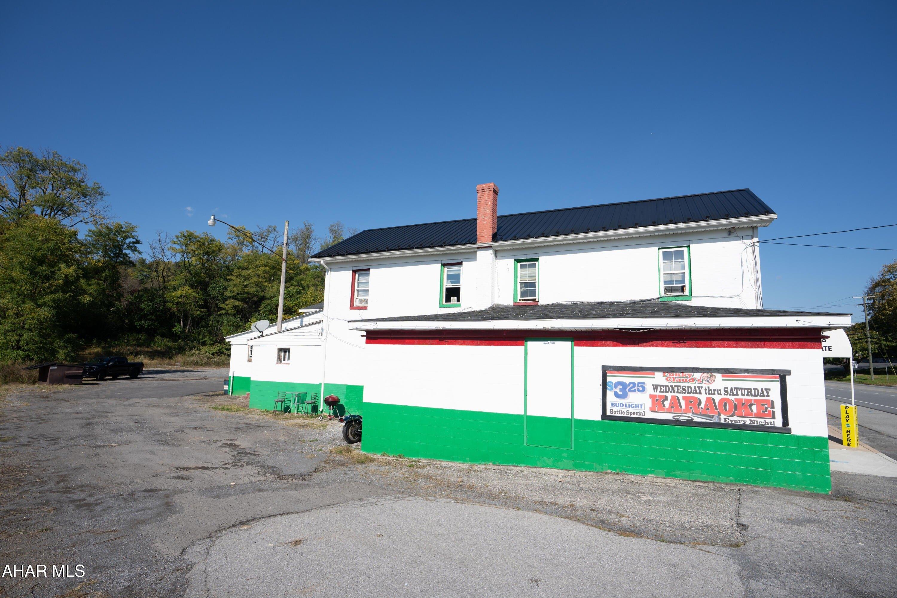 Property Image for 1524 E Walton Avenue