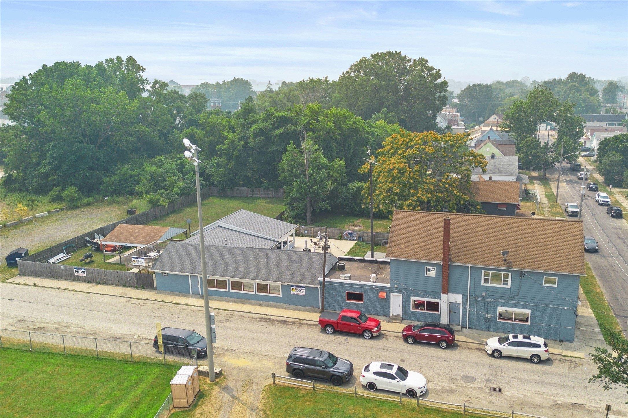 Property Image for 1137 E 11TH Street