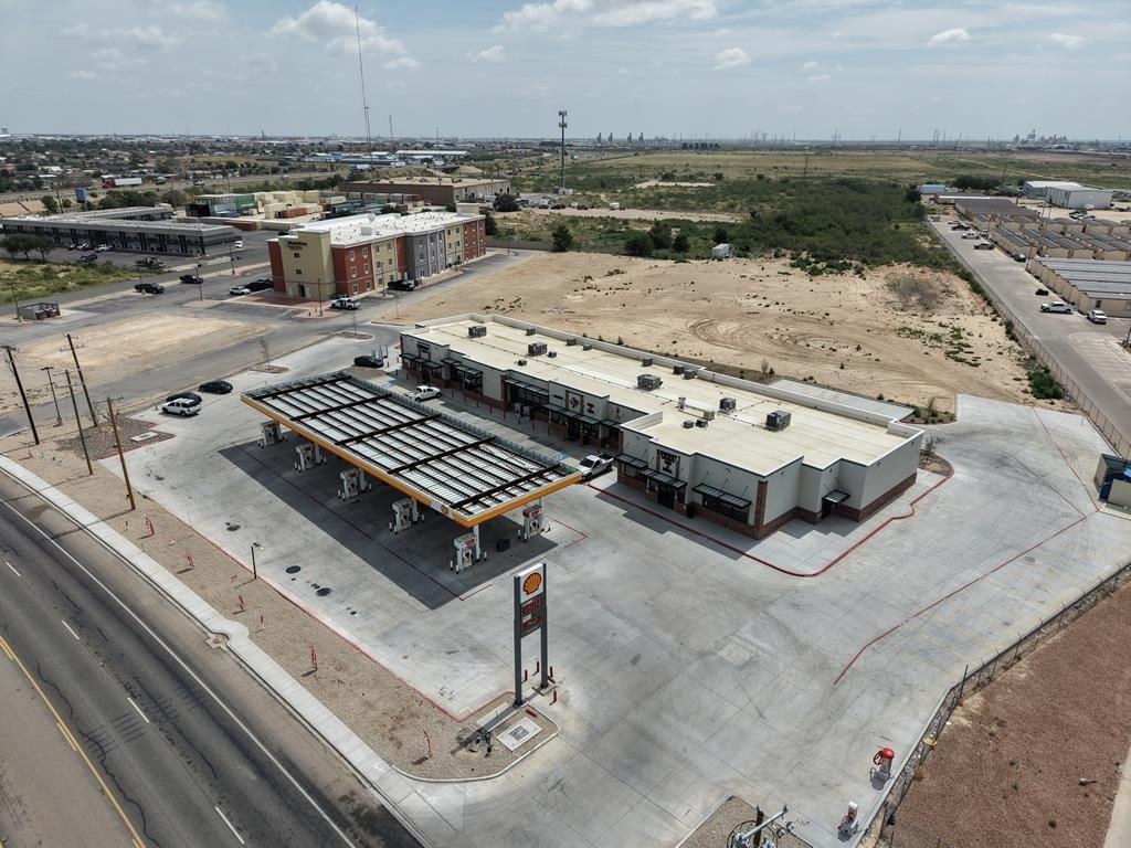 Property Image for 1905 S US Hwy 385