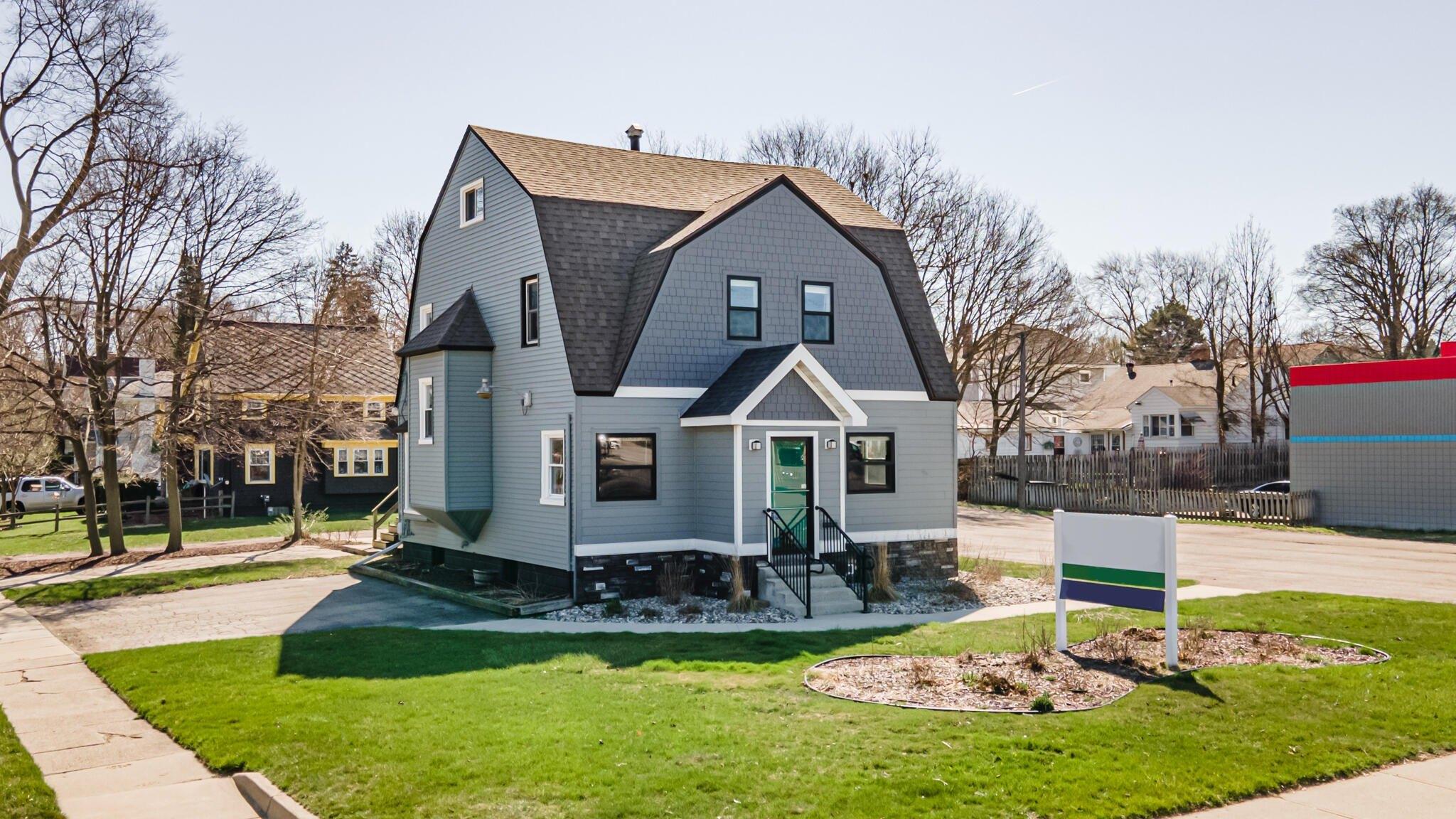 Property Image for 2325 S Cedar Street