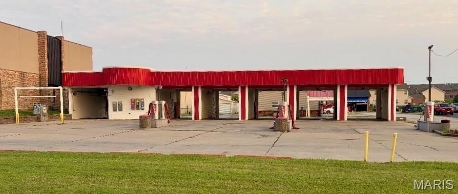 Property Image for 651 W Highway 50