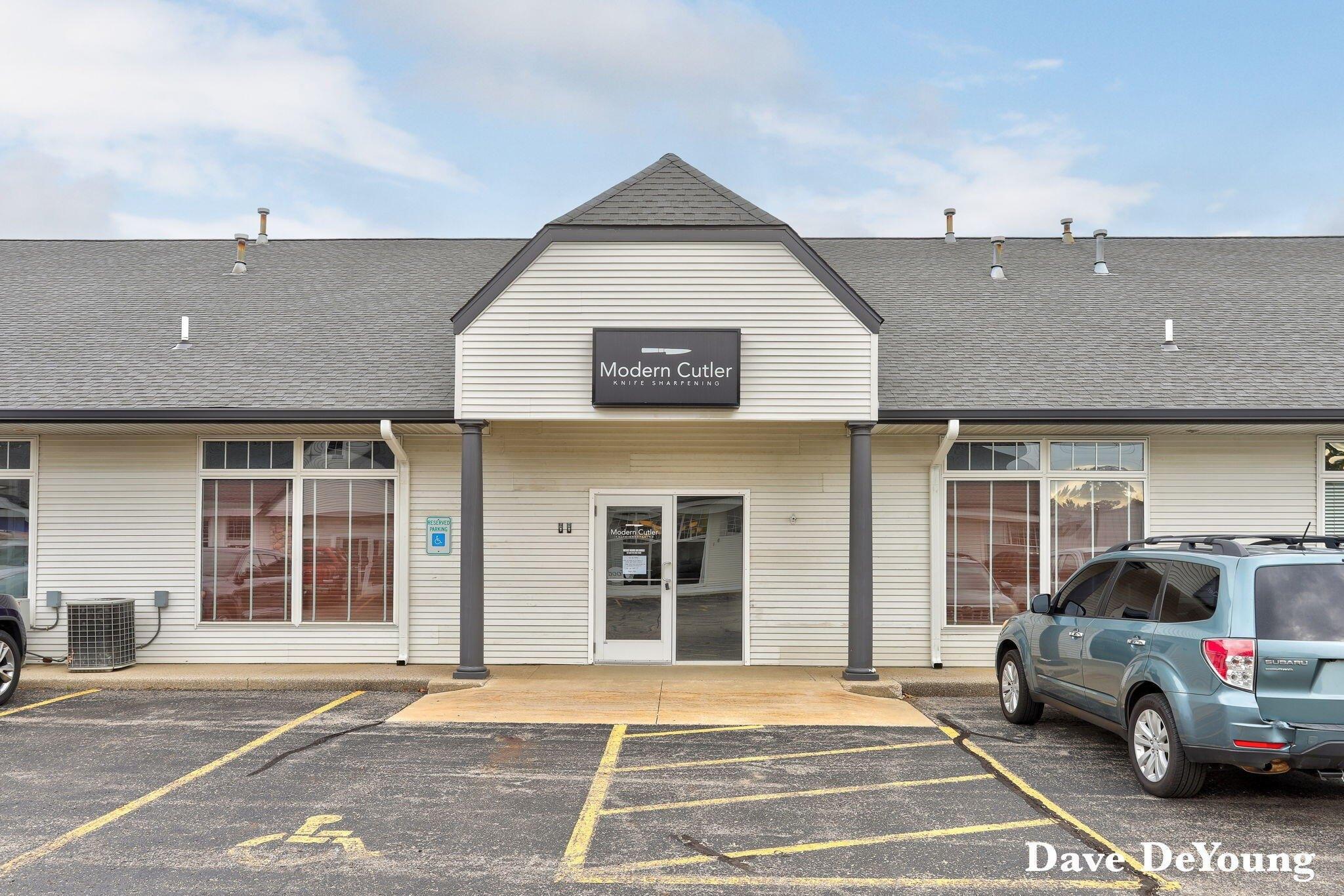 Property Image for 56 E Lakewood Boulevard 60