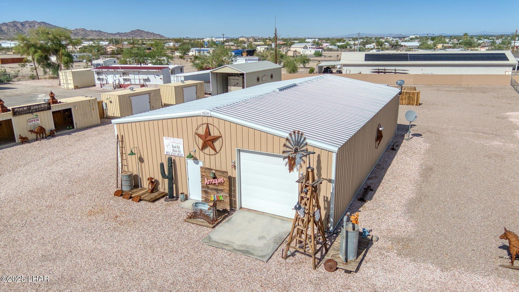 Property Image for 864 W Main St