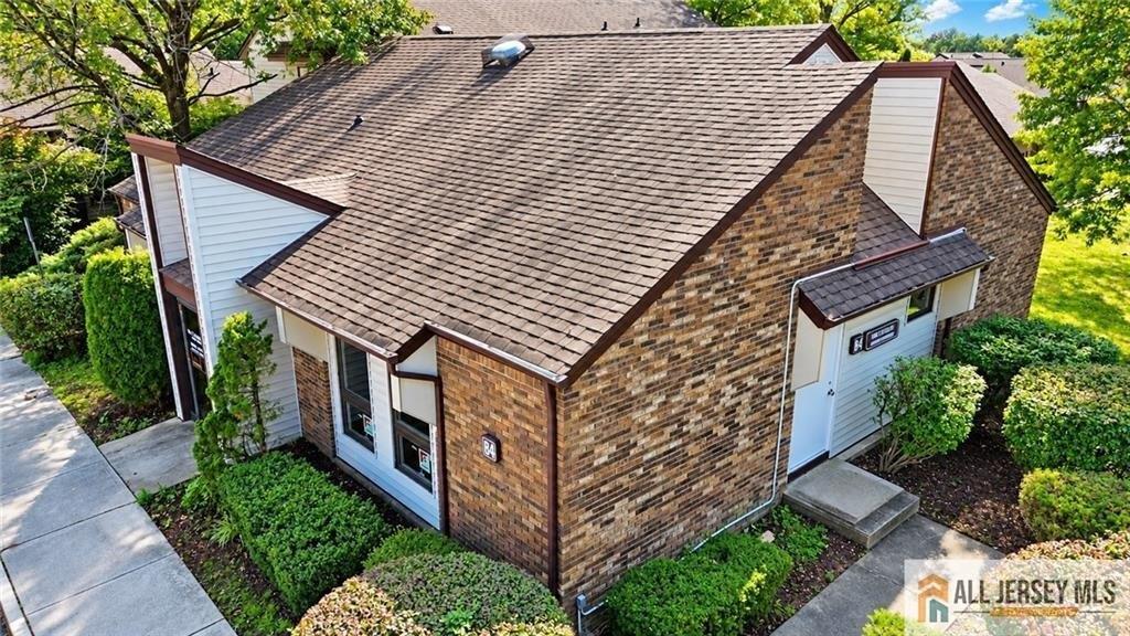 Property Image for 4 Cornwall Drive B4
