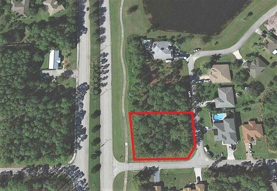 Property Image for 1110 SW E Louise Circle