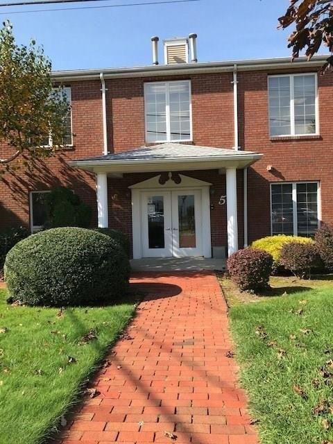 Property Image for 33 College Hill Road 5