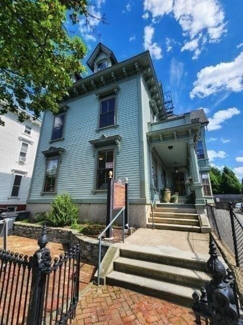 Property Image for 390 Broadway Lower
